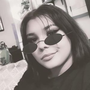 Meet your Posher, Kateisha